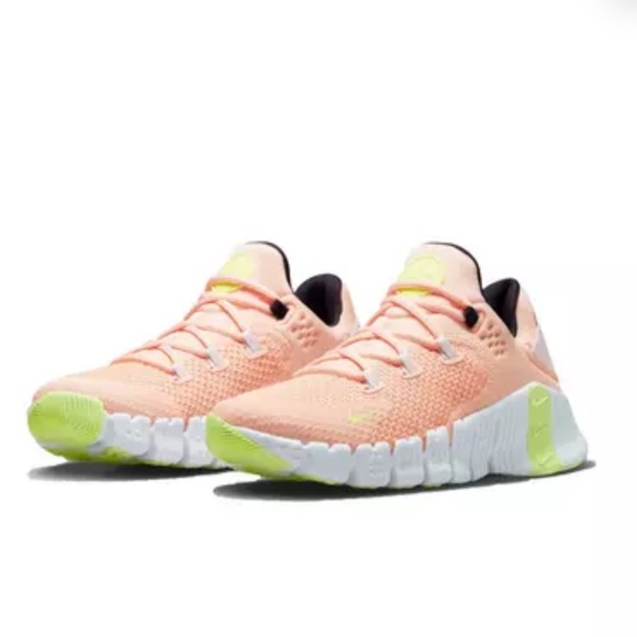 Nike Women’s metcon 4 Athletic Shoes - Picture 3 of 10